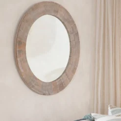 Aura Mirror