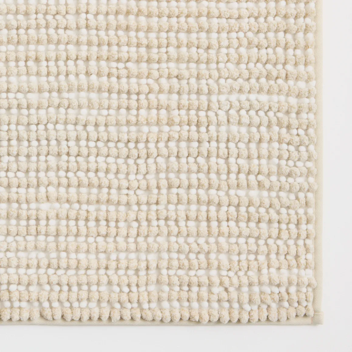 Ava Toggle Bath Mat