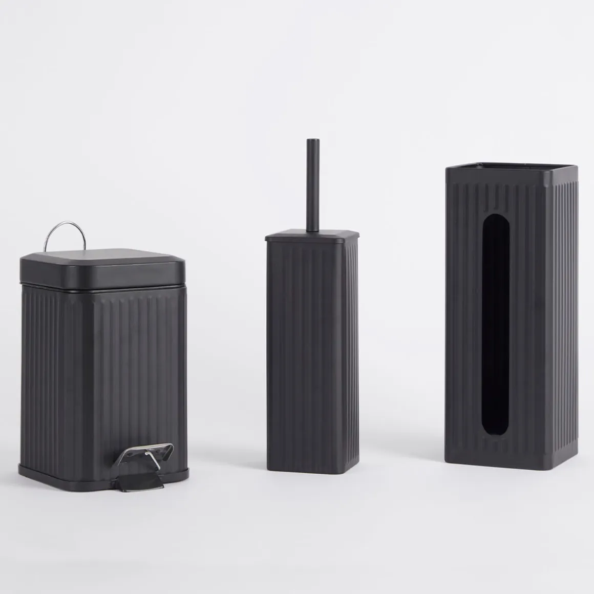 Bodie Black Bathroom Accessories