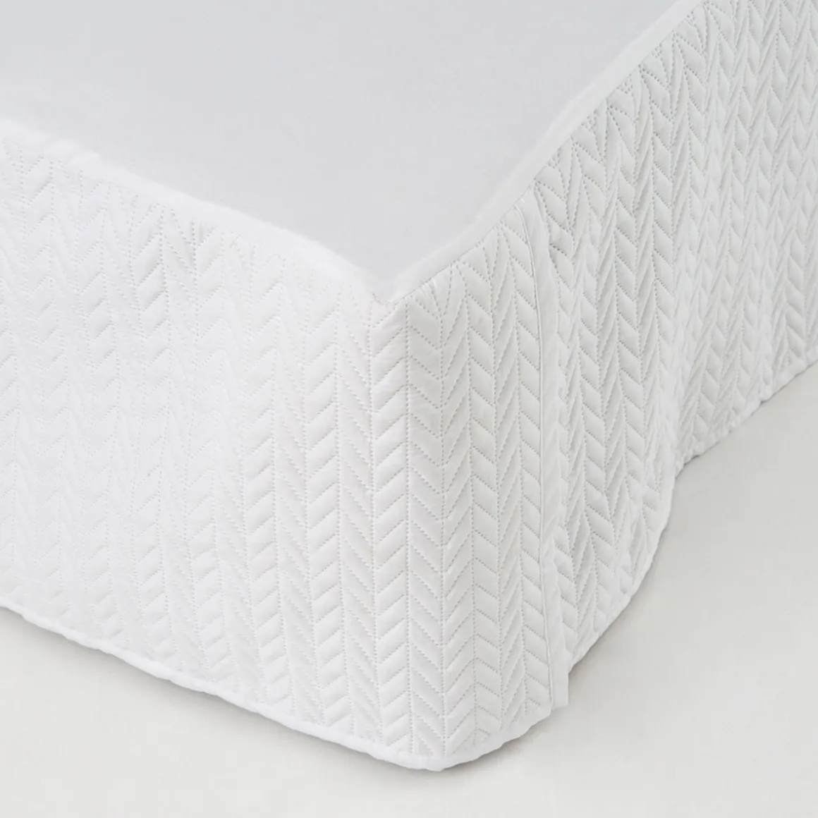 Camden White Valance