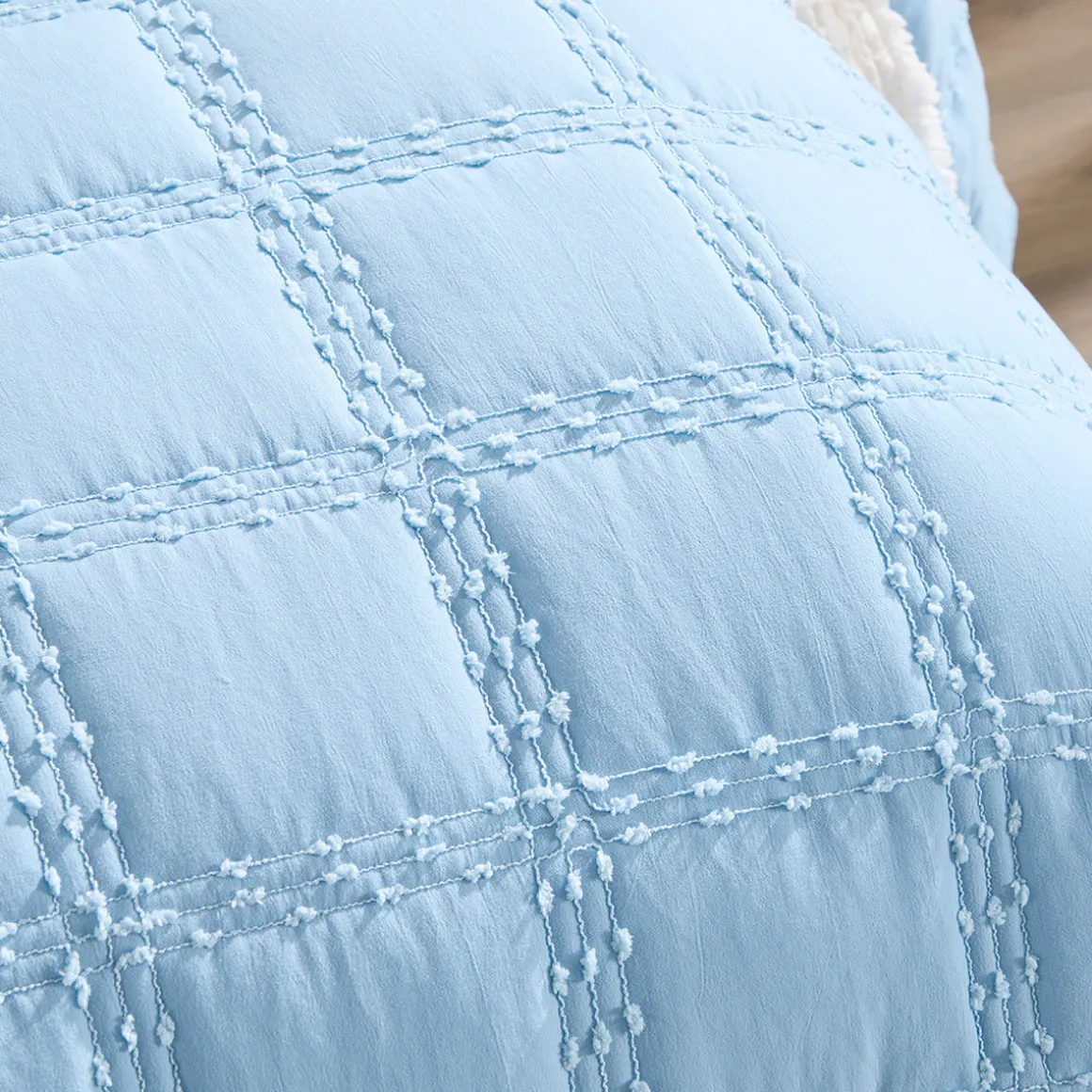 Celuna Coverlet Set