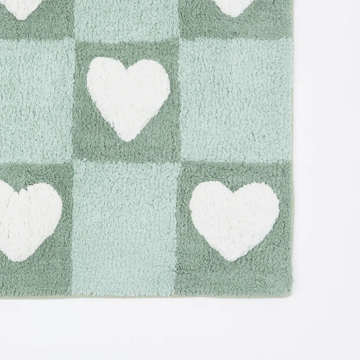 Checkered Hearts Bath Mat