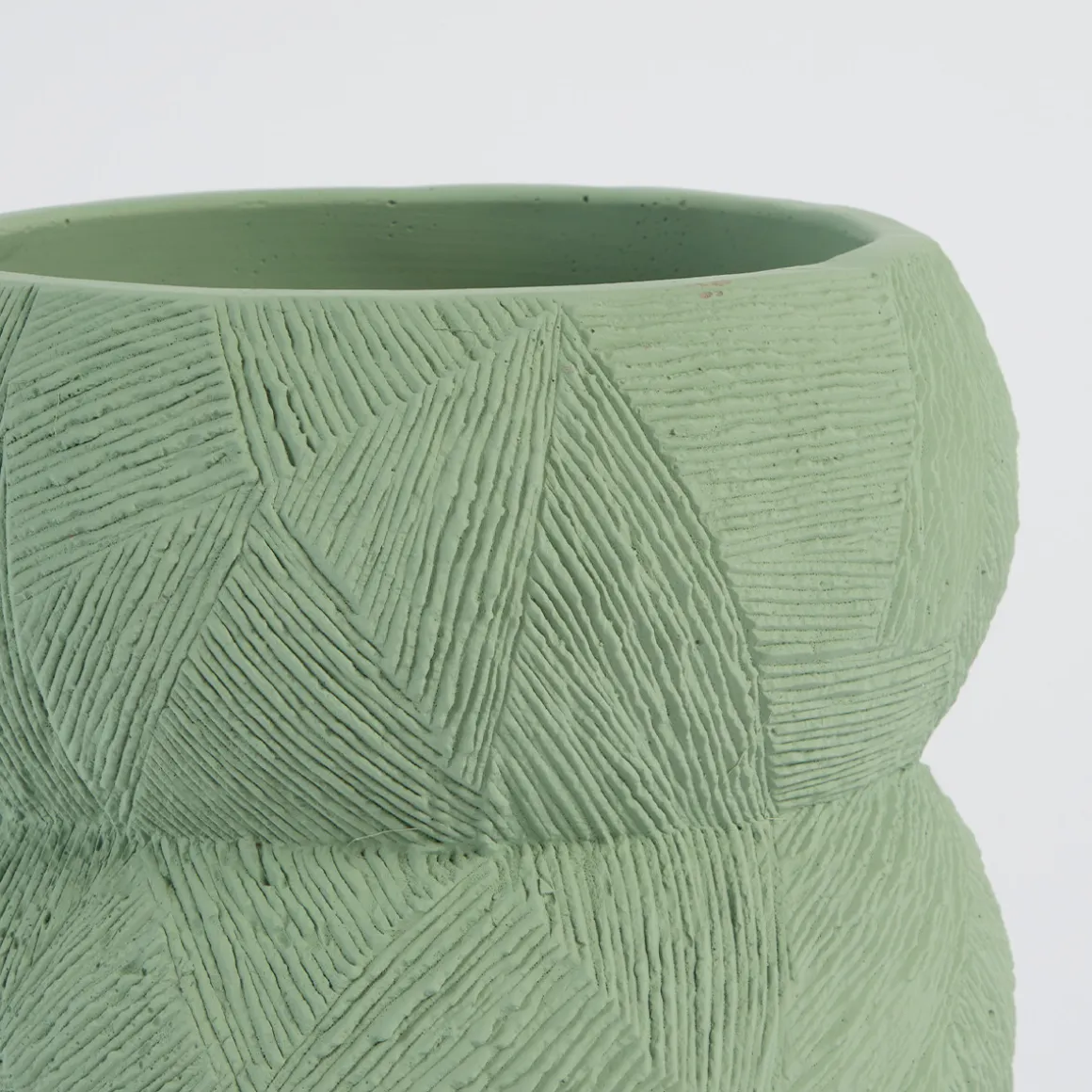 Clara Curve Vase