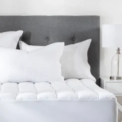 Classic Collection 750gsm Mattress Topper