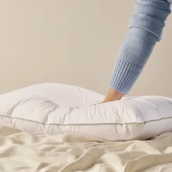 30/70 Duck Down Feather Medium Pillow
