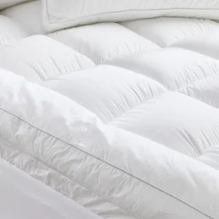 Hotel & Home Superior 2200gsm Mattress Topper