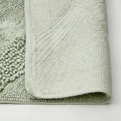 Isla Tufted Bath Mat