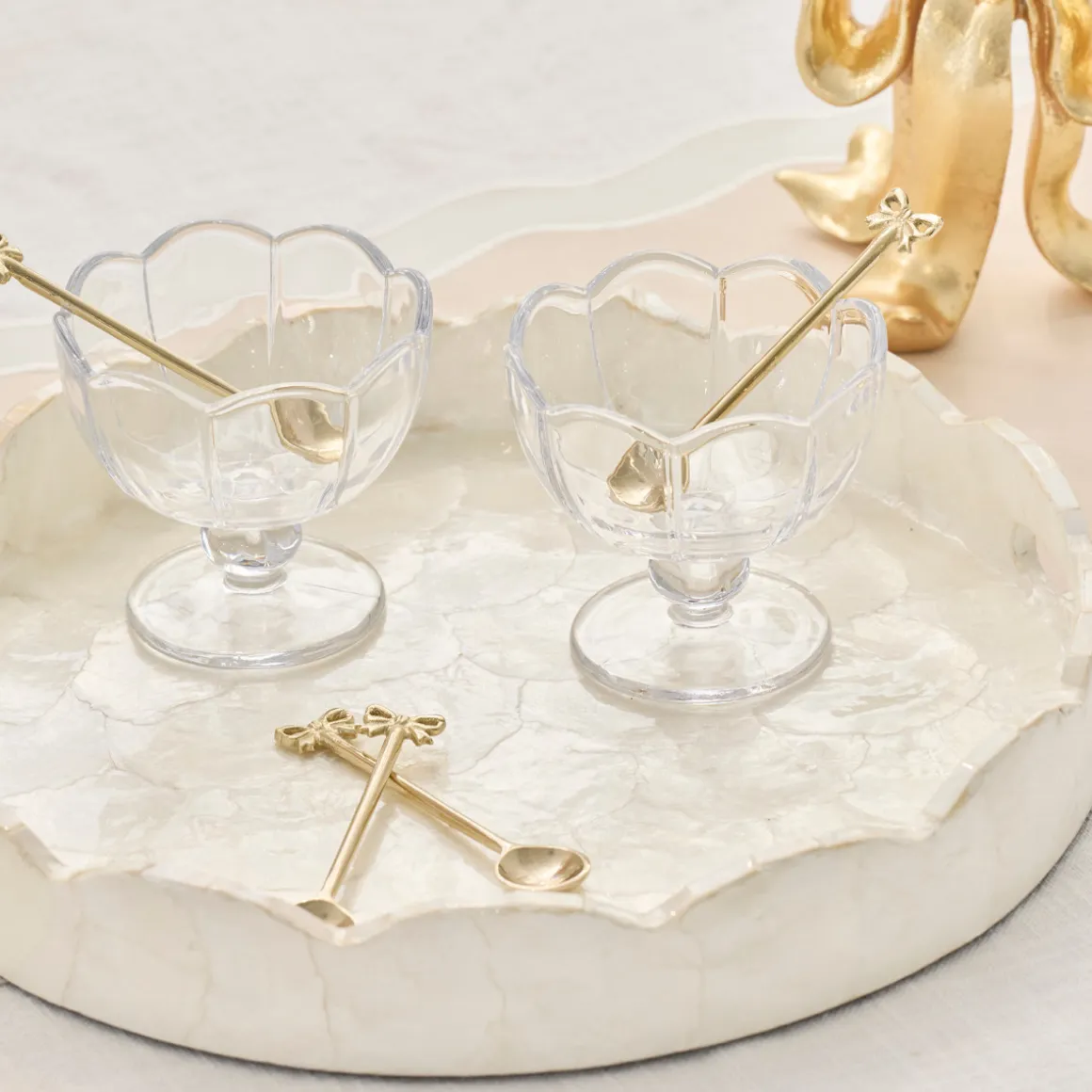 Layla Capiz Scallop Tray