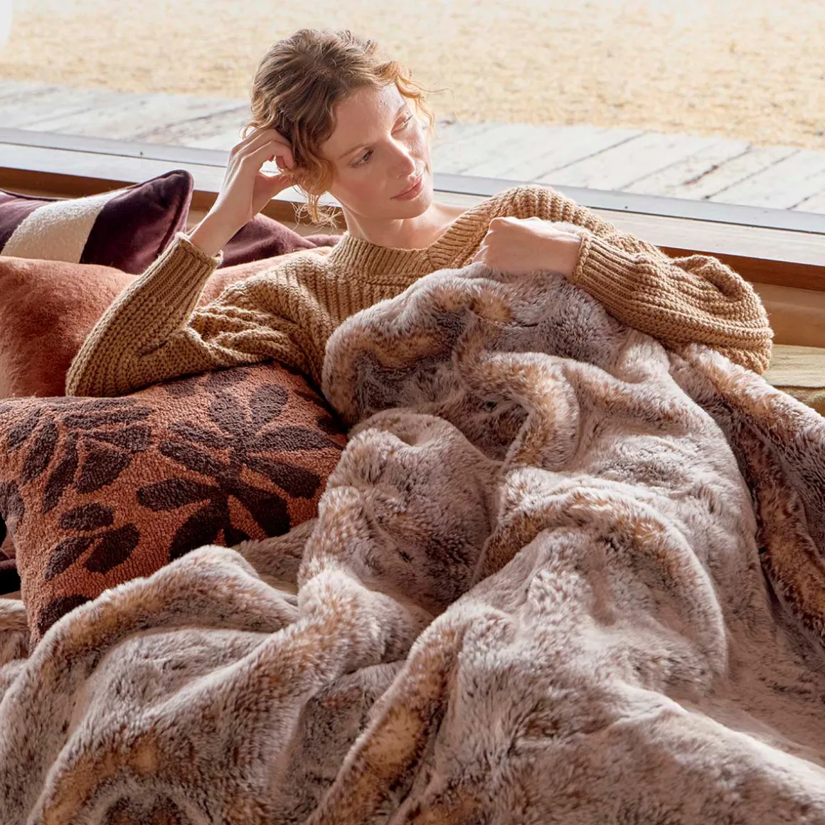 Pelage Faux Fur Extra Large Throw