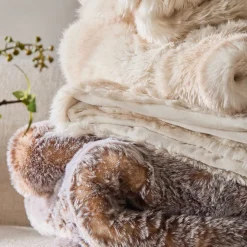Pelage Faux Fur Extra Large Throw