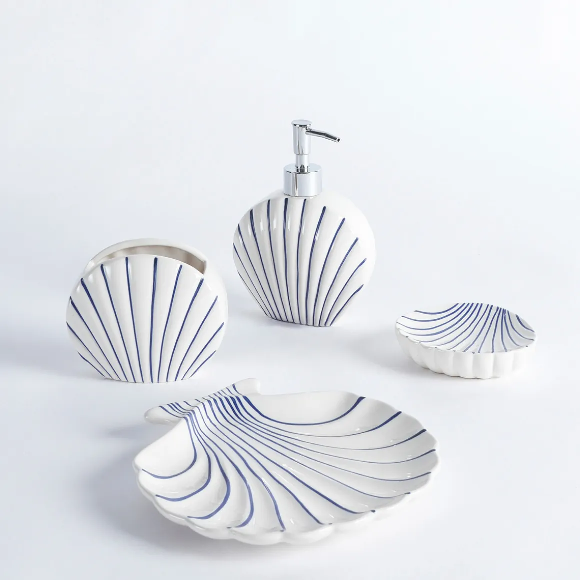 Shell Stripe Bathroom Accessories
