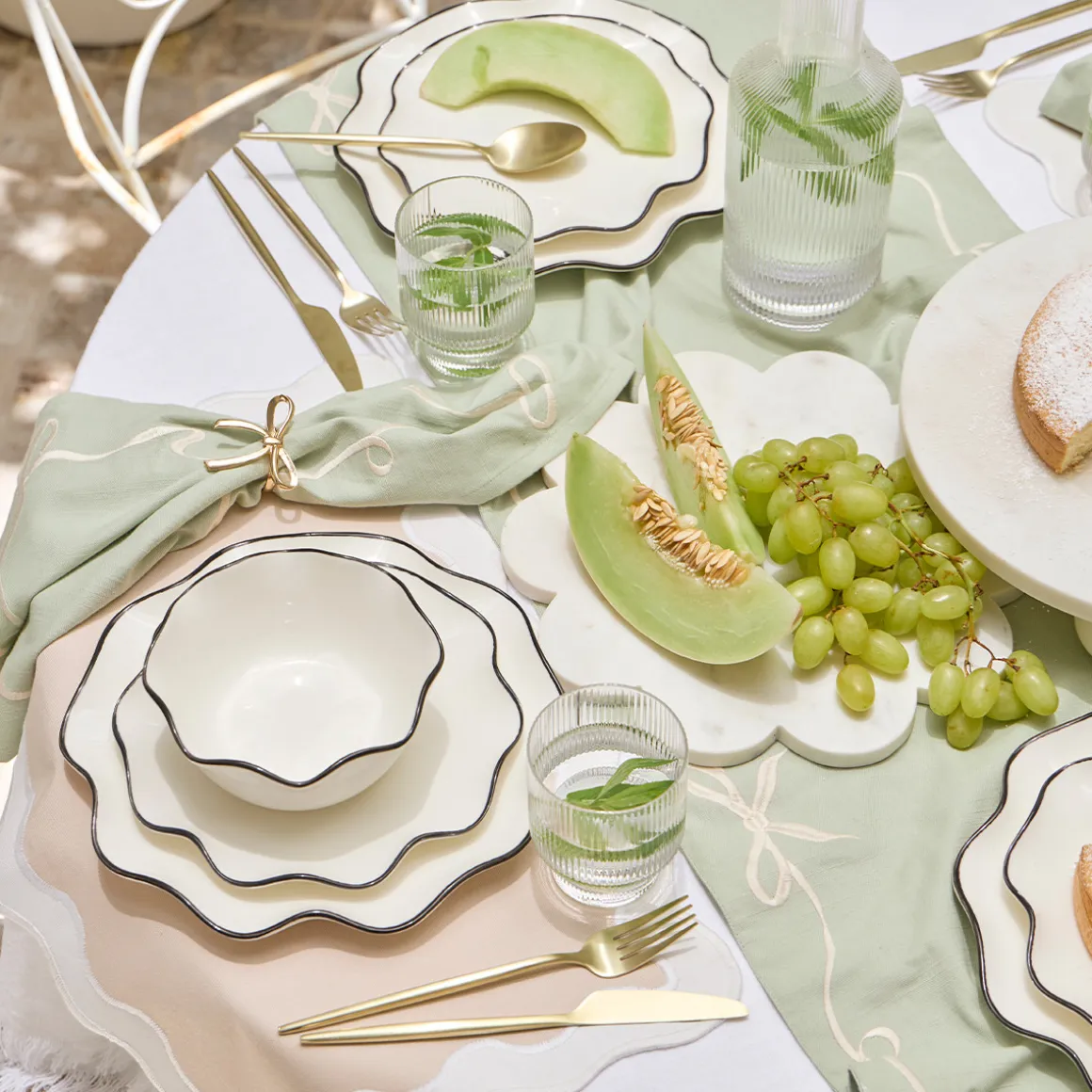 Taylor 12 Piece Dinner Set