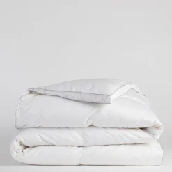 Year Round 90/10 Goose Down Quilt