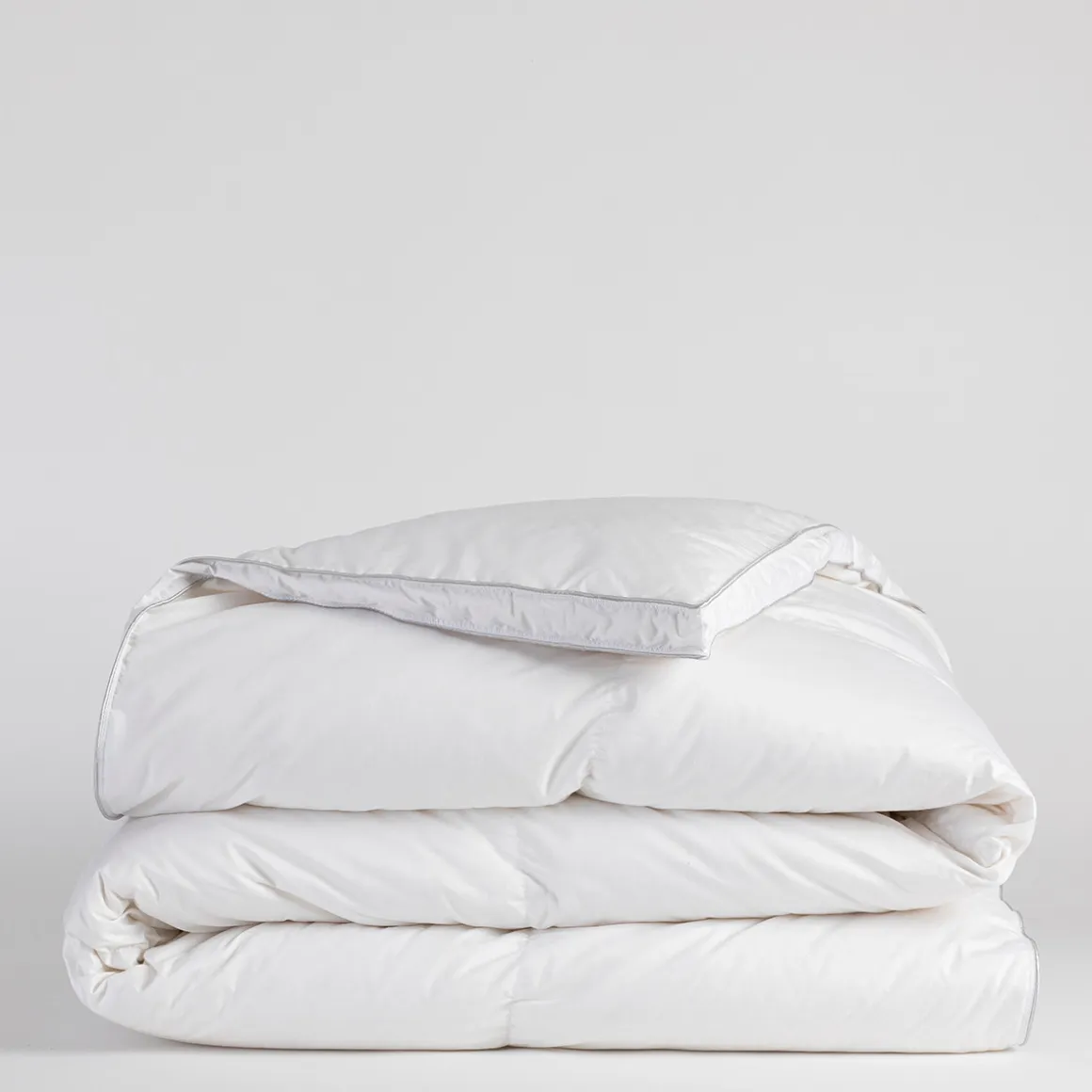 Year Round 90/10 Goose Down Quilt